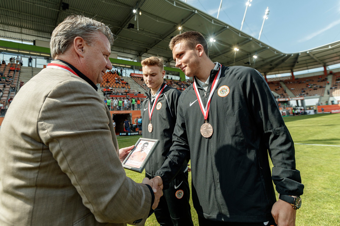 U-18 trzecią najlepszą drużyną w Polsce! 