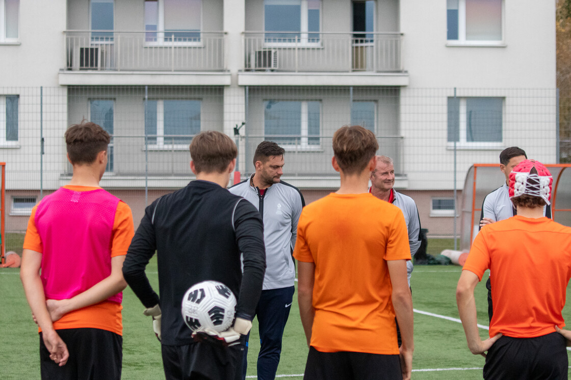 Kurs UEFA Goalkeeper B na obiektach Akademii Piłkarskiej KGHM Zagłębie | FOTO