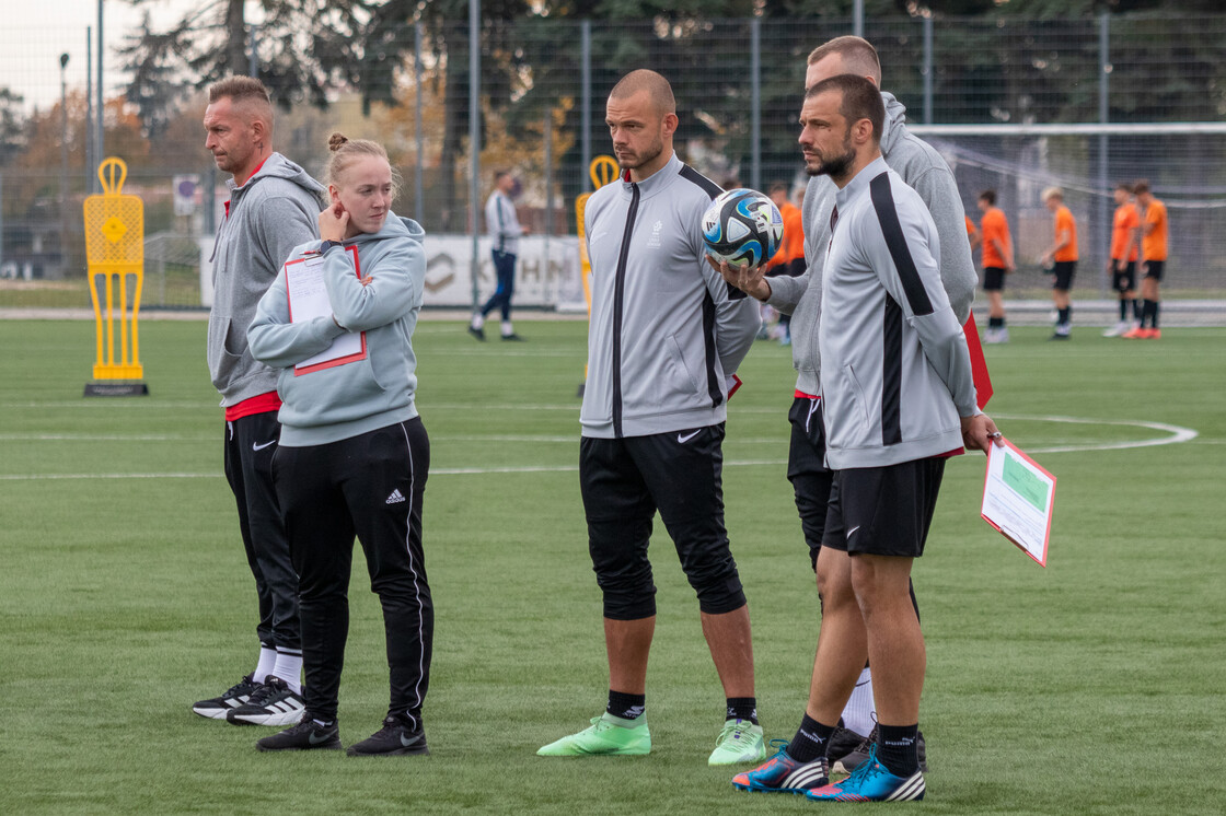 Kurs UEFA Goalkeeper B na obiektach Akademii Piłkarskiej KGHM Zagłębie | FOTO