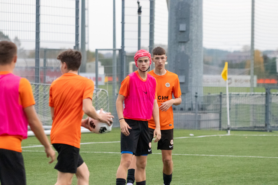 Kurs UEFA Goalkeeper B na obiektach Akademii Piłkarskiej KGHM Zagłębie | FOTO