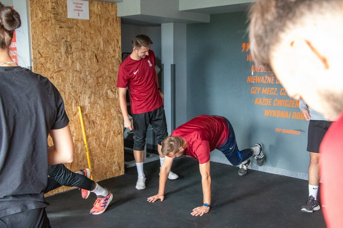 Kurs UEFA Goalkeeper B na obiektach Akademii Piłkarskiej KGHM Zagłębie | FOTO