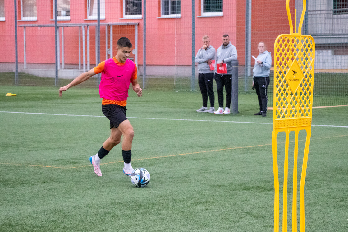 Kurs UEFA Goalkeeper B na obiektach Akademii Piłkarskiej KGHM Zagłębie | FOTO