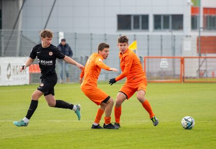 CLJ U-19: Zagłębie Lubin - Escola Varsovia | Foto