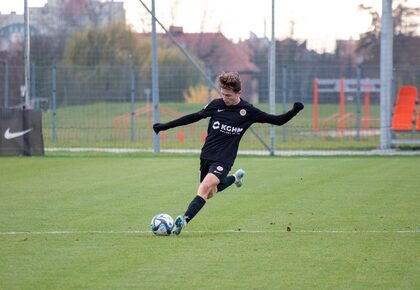 CLJ U-19: Zagłębie Lubin - Escola Varsovia | Foto