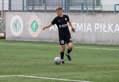 Sparing zespołu U-16 i zawodników testowanych | FOTO