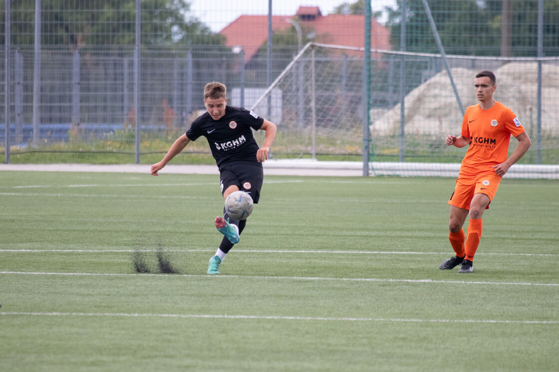 Sparing zespołu U-16 i zawodników testowanych | FOTO