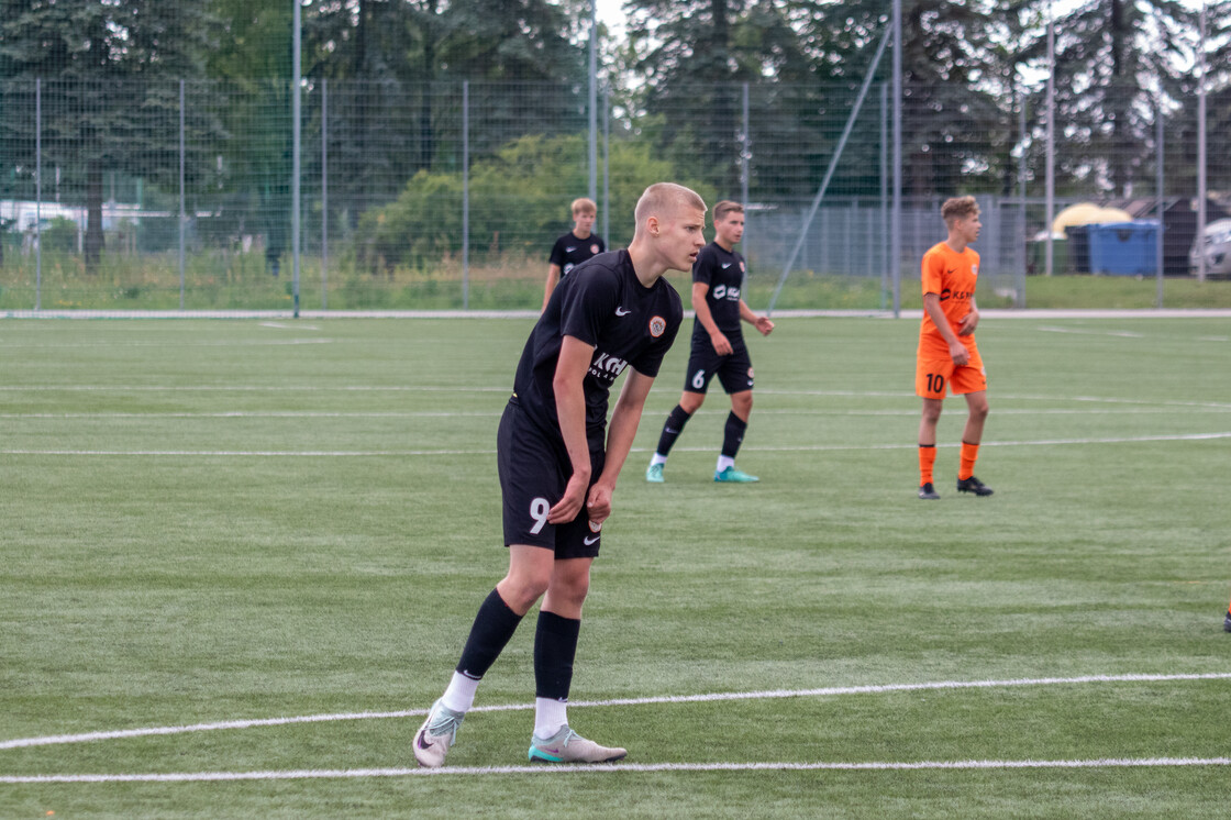 Sparing zespołu U-16 i zawodników testowanych | FOTO