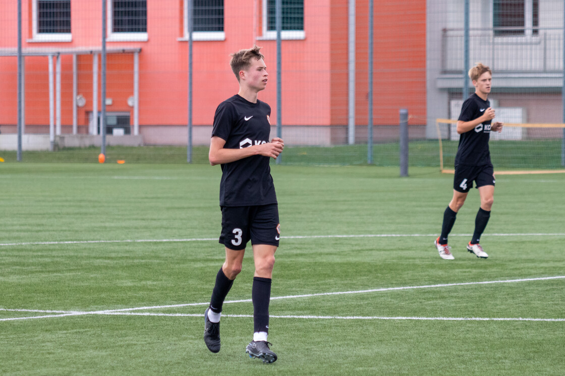 Sparing zespołu U-16 i zawodników testowanych | FOTO