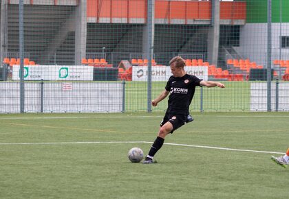 Sparing zespołu U-16 i zawodników testowanych | FOTO